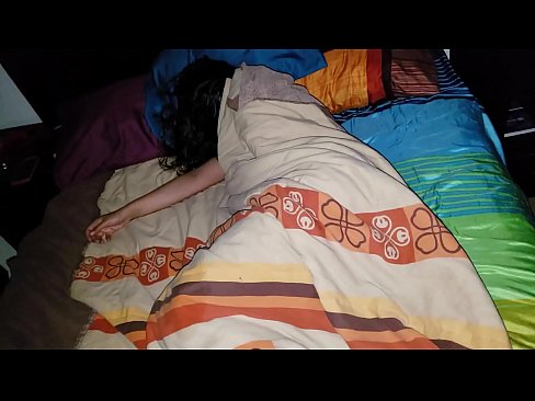 ❤️ سوتیلی ماں سوتی ہوئی اپنی نوجوان سوتیلی ماں کو پیٹ رہا ہے۔ ❤  مقعد ویڈیو پر ur.mysexgamer.ru ﹏